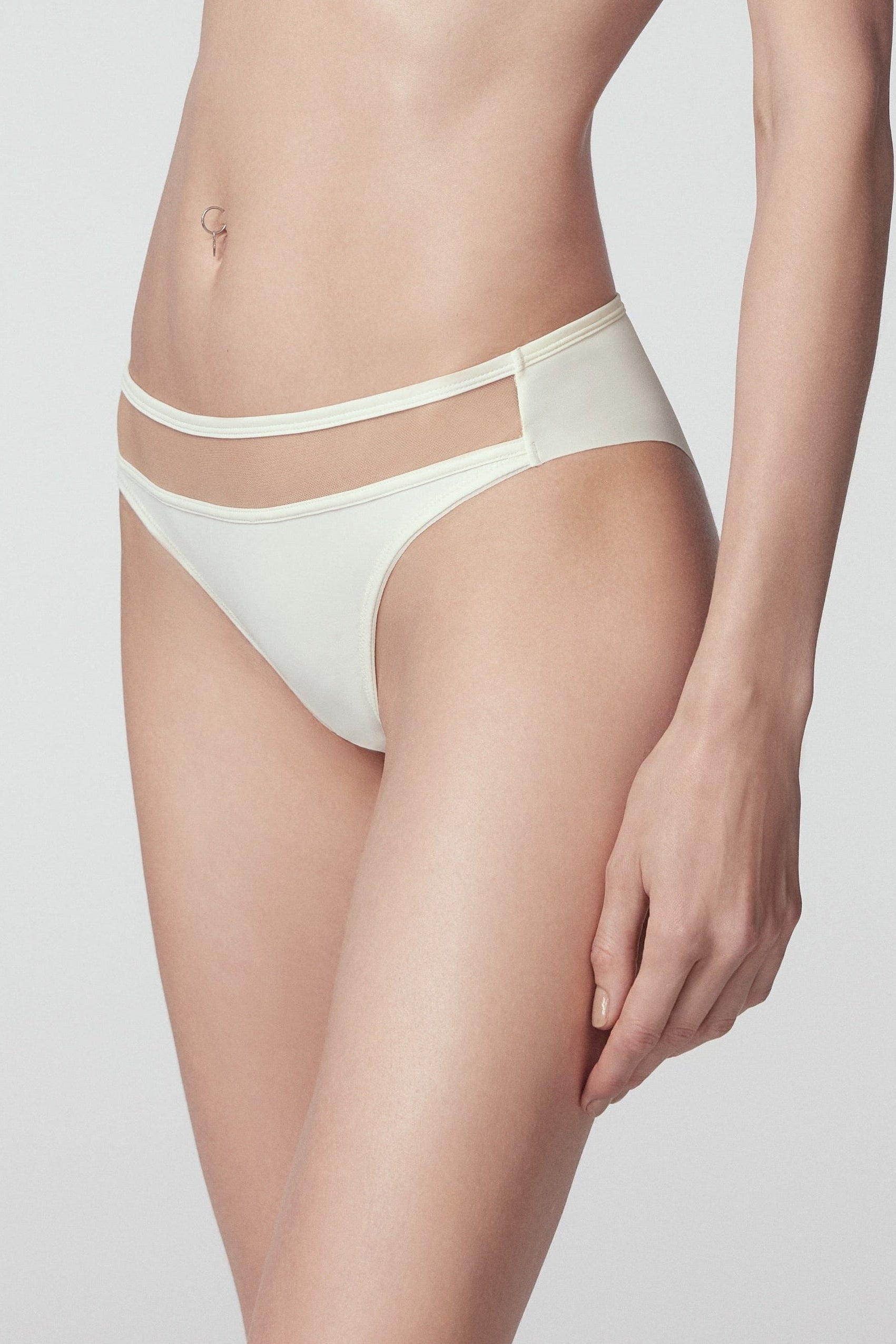 Her Senses Stitching mid-waist briefs in white – Available at PERSEI