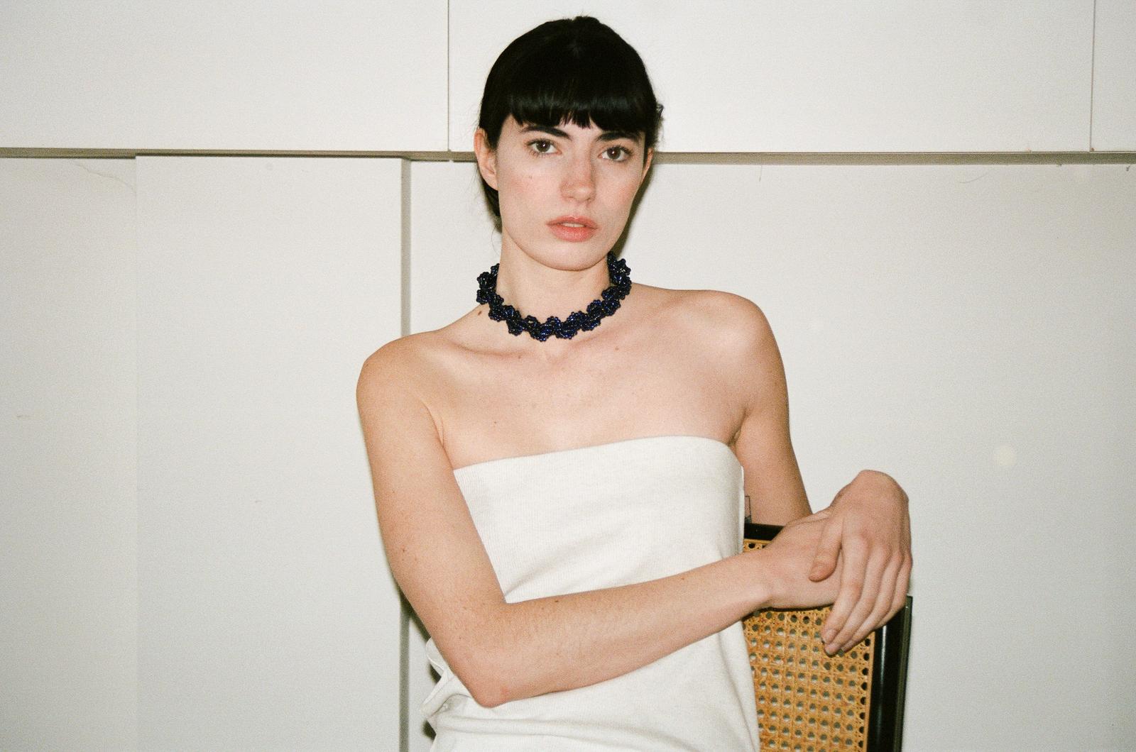 Jacob Nour necklace in navy – Available at PERSEI