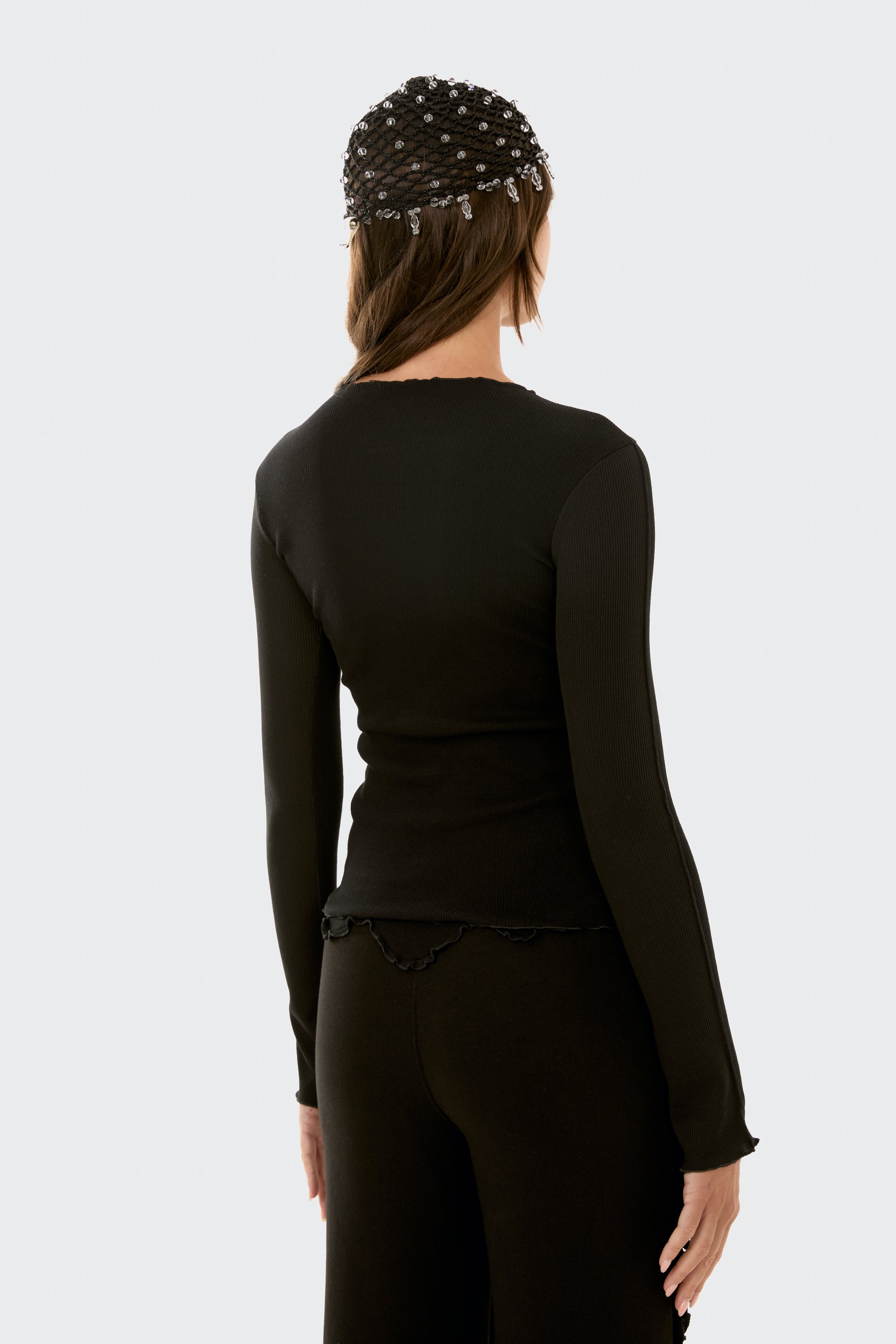 LONDI Wavy capri pants in black – Available at PERSEI