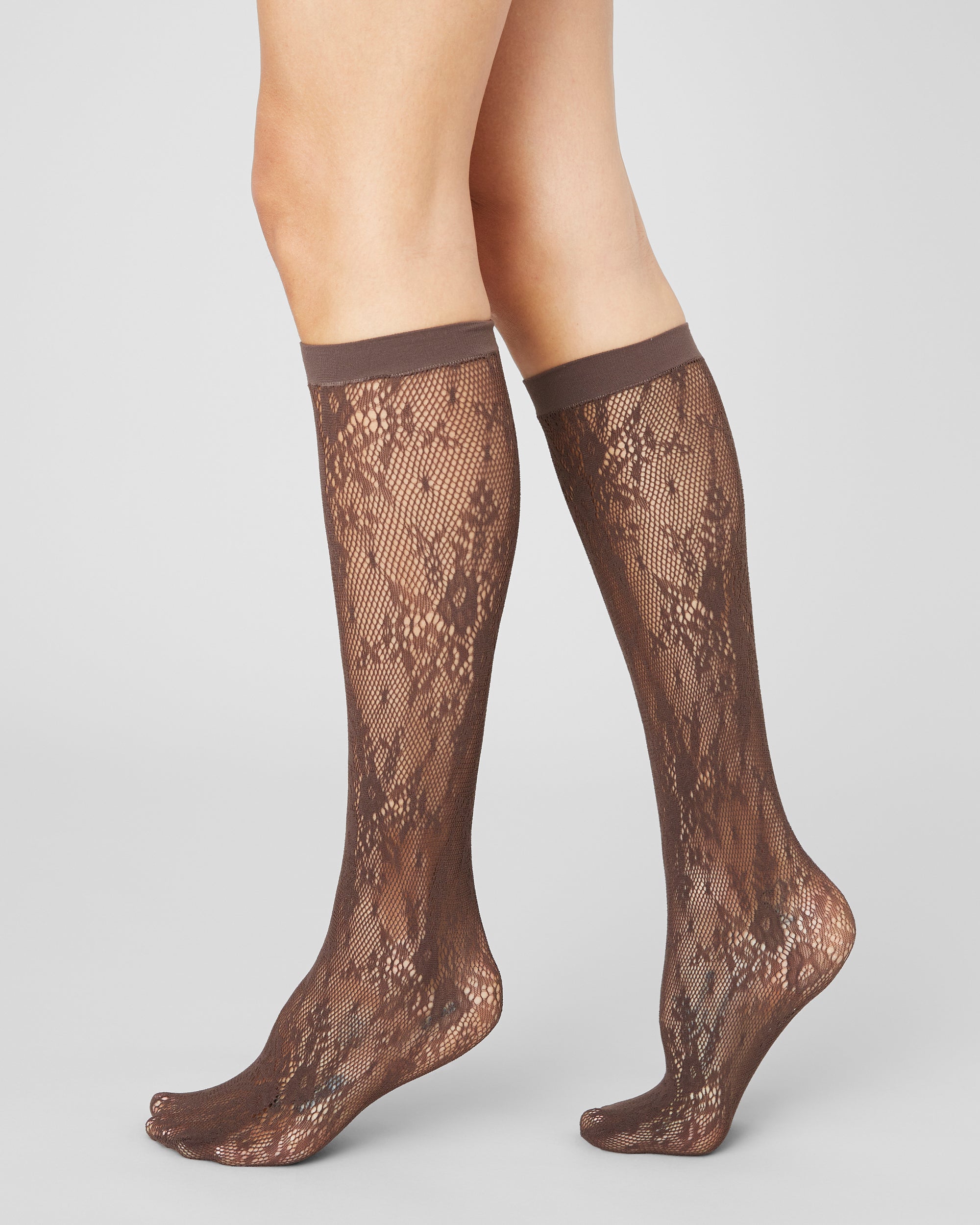 Swedish Stockings Rosa Lace knee-highs in dark brown – Available at PERSEI